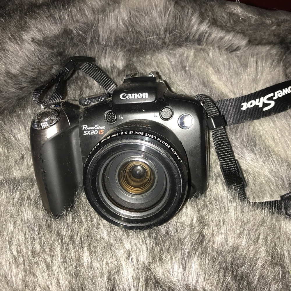 Canon PowerShot sx20 is